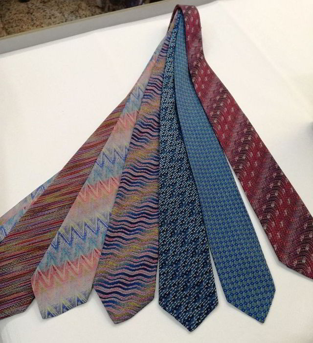 lavaggio cravatte di vari tipi di tessuti pregiati